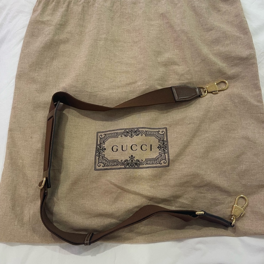 Gucci Brown Leather Briefcase with Monogram Pattern - Picture 6 of 9